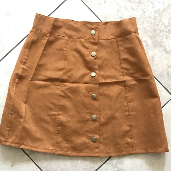 ❗️LAST❗️Faux suede A-line skirt - Picture 3 of 5